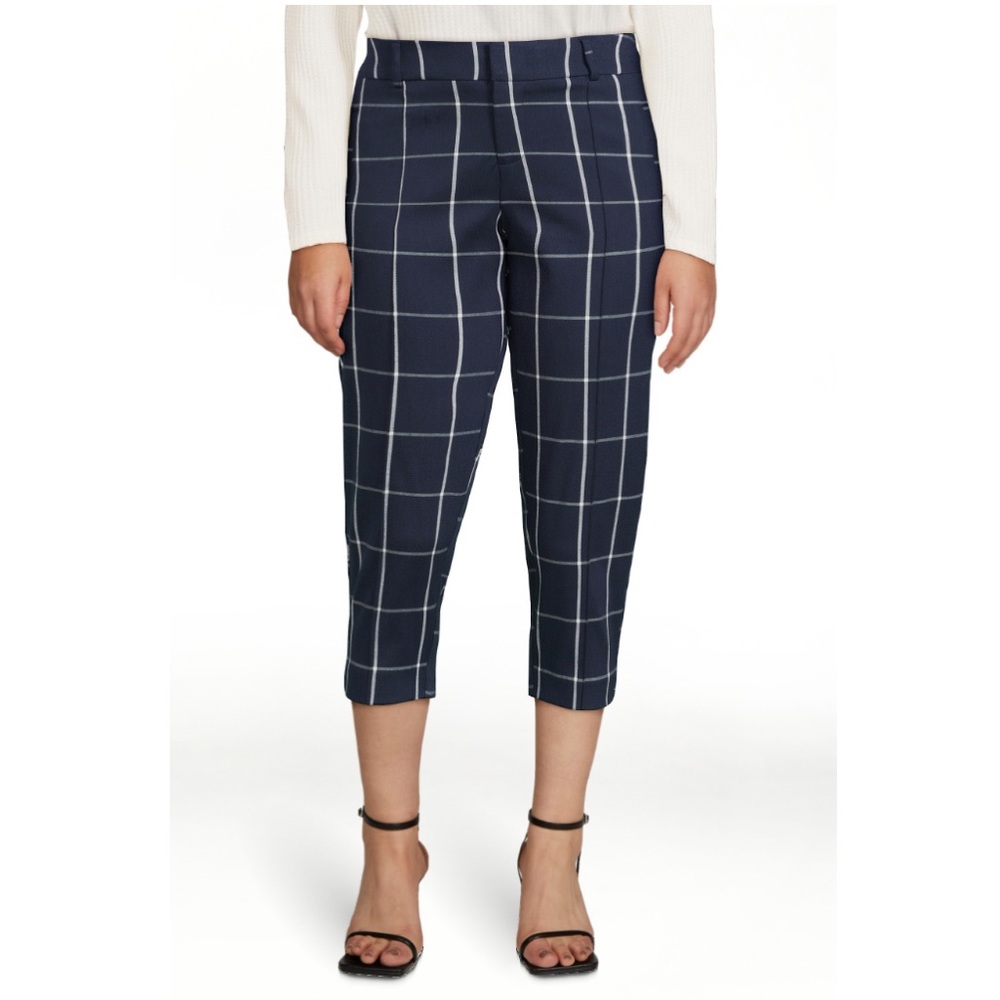 NWT Pull-On Capri Pants for Women from Time and Tru